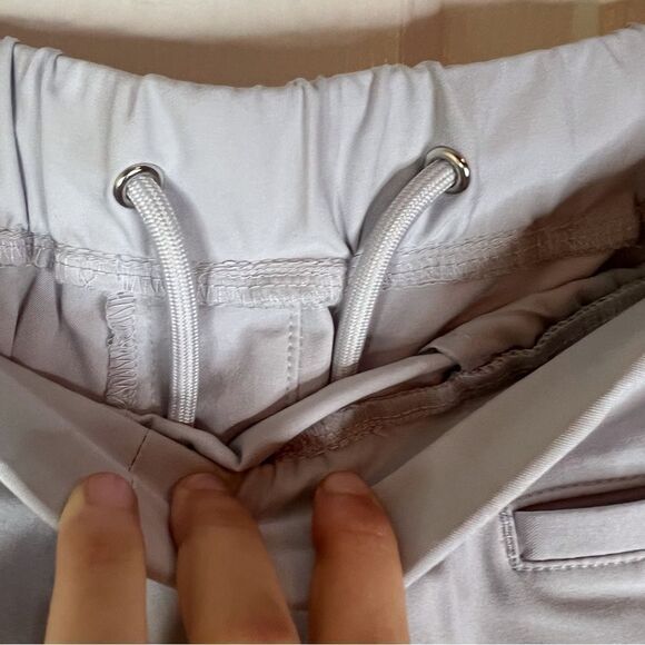 NWOT Greg Norman Mens Light Grey Waist Tie Golf Outdoor Active Shorts Size XXL - Picture 9 of 11